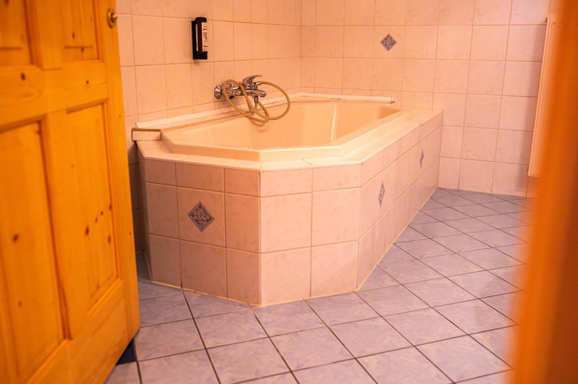 Edelweiss Lodge Lachtal I Self Check-In Kamer foto